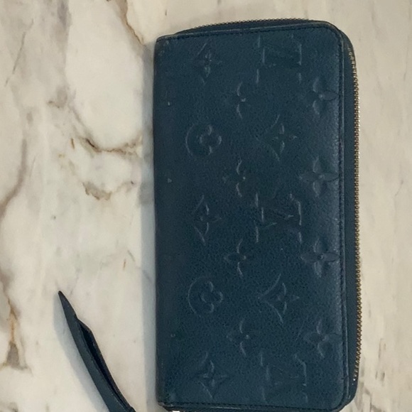 Louis Vuitton monogram empreinte zippy wallet - Picture 2 of 8